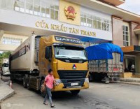 Vận chuyển hàng hóa từ kho chứa hàng miễn thuế đến cửa hàng miễn thuế mà không được sự đồng ý của cơ quan hải quan thì bị xử phạt thế nào?
