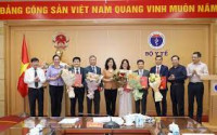 Cục Cơ sở hạ tầng và Thiết bị y tế có nhiệm vụ gì trong công tác xây dựng chính sách pháp luật về xây dựng công trình y tế và thiết bị y tế?